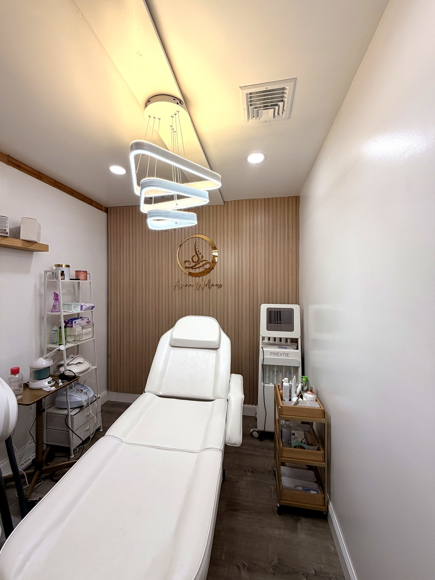 Asana Wellness treatment room